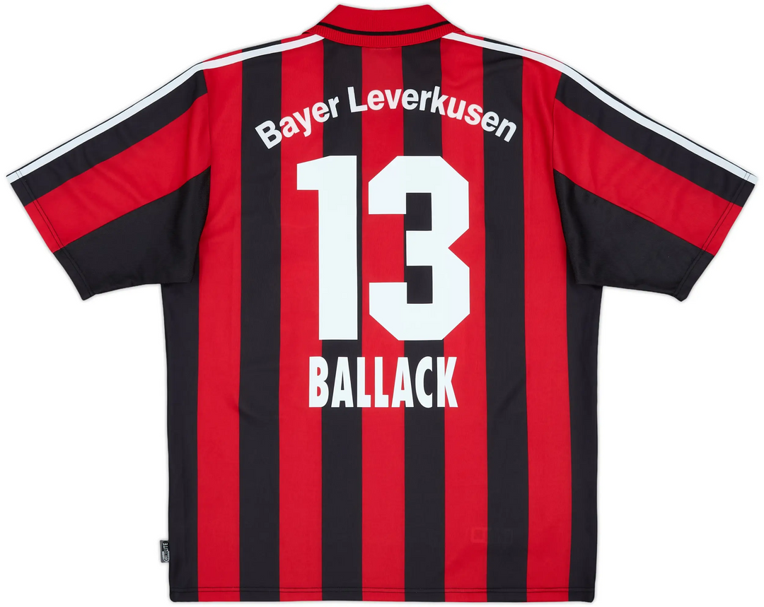 2001-02 Bayer 04 Leverkusen Domicile
