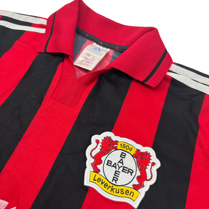2001-02 Bayer 04 Leverkusen Domicile