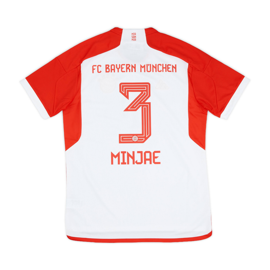 2023-24 FC Bayern München Casa