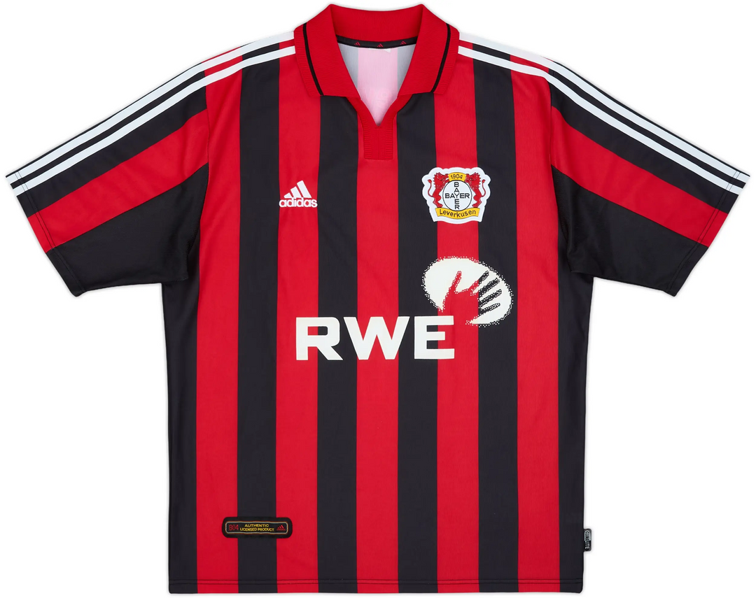 2001-02 Bayer 04 Leverkusen Domicile